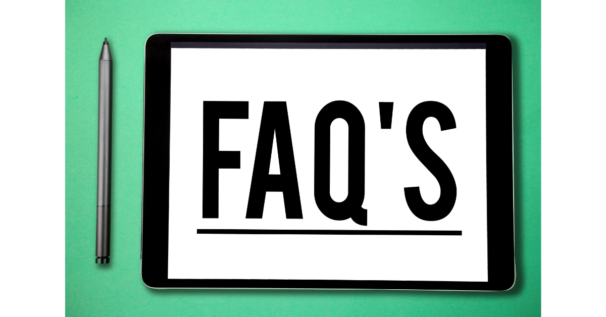 緑色の背景「FAQ’S」