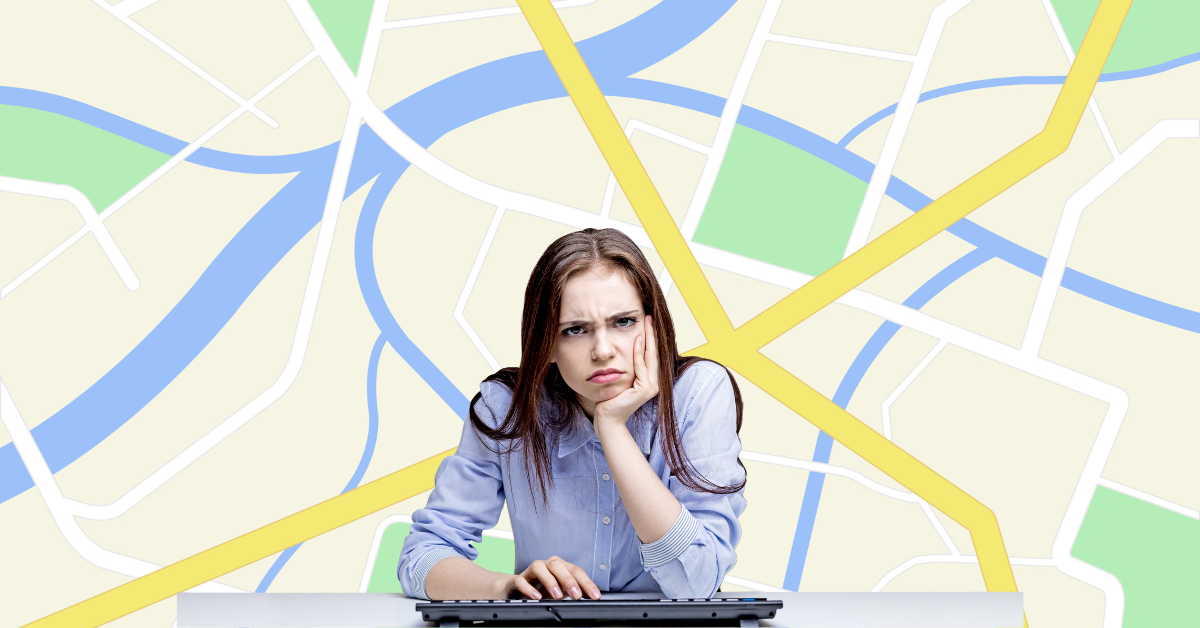 Googleマップを背景に女性が悩んでいる