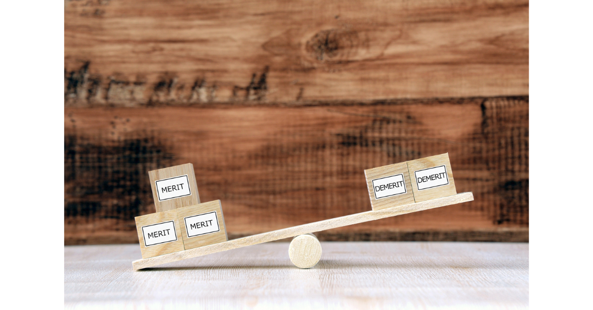 メリット（merit）を示す天秤